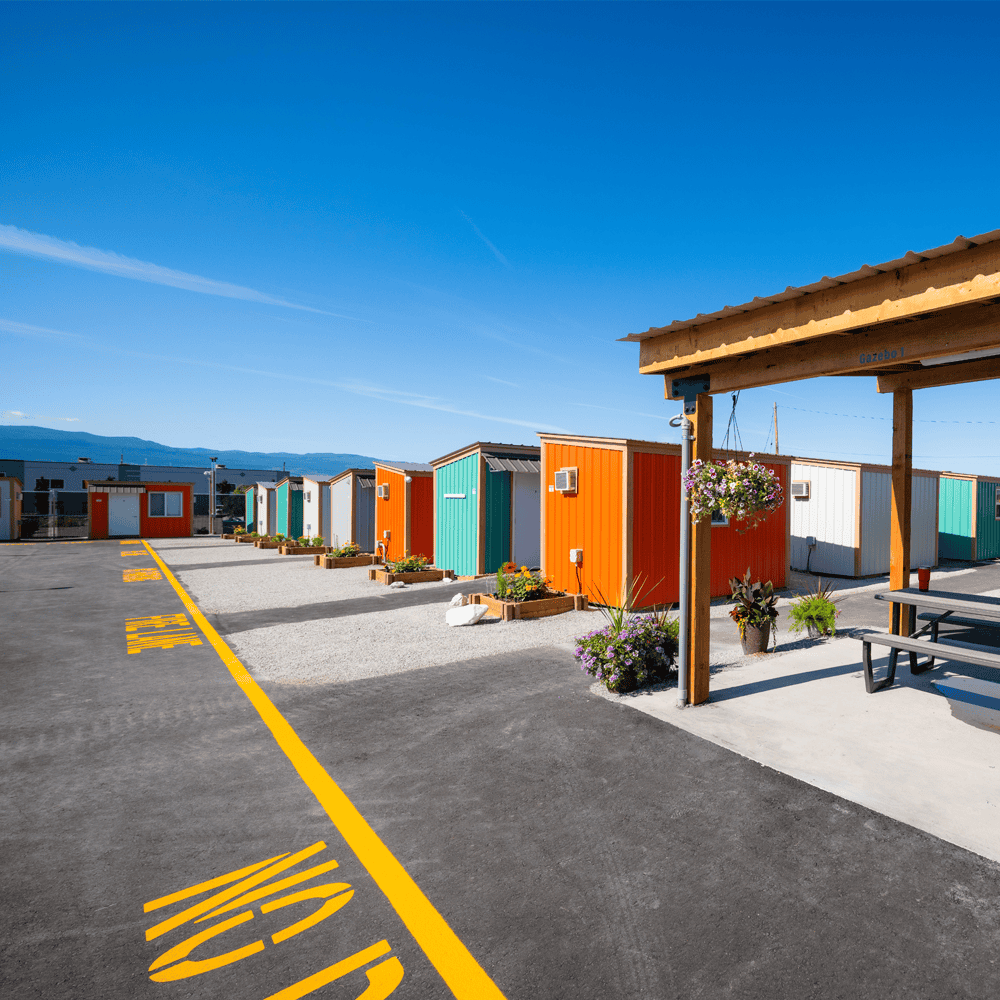 A wide angle photo of Connective's tiny homes program in Nanaimo.