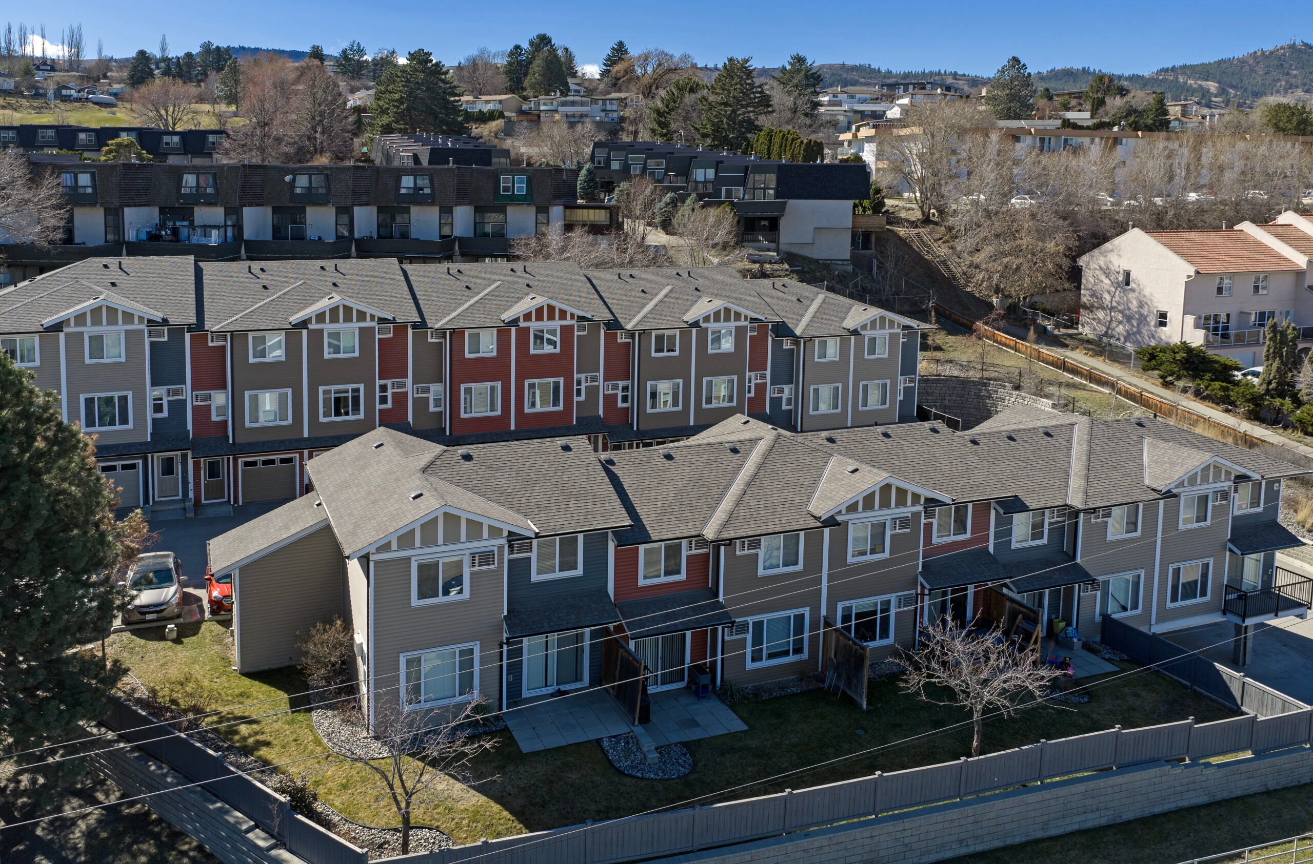 Skyview Ridge exterior.
